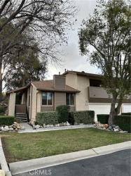 20054 Avenue Of The Oaks Newhall, CA 91321