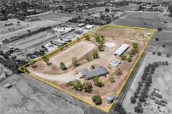 9259 Sierra Hwy Agua Dulce, CA 91390