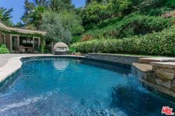 2552 Benedict Canyon Drive Beverly Hills, CA 90210