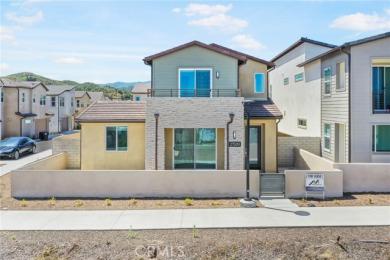 27109 Tamarack Lane Valencia, CA 91381