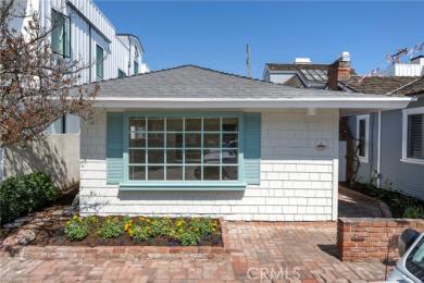 122 Apolena Newport Beach, CA 92662