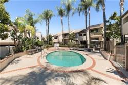 23401 Park Sorrento 51 Calabasas, CA 91302