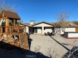 7767 Acoma Trail Yucca Valley, CA 92284