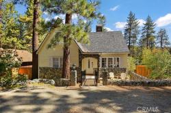 1470 Oriole Road Wrightwood, CA 92397