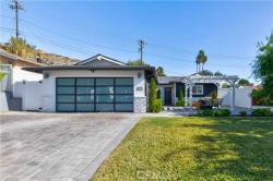 27964 Carvel Drive Canyon Country, CA 91351