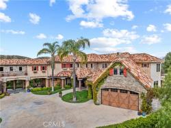 27023 Rolling Hills Avenue Canyon Country, CA 91387