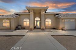 8328 Chateau Road Phelan, CA 92371