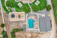 30026 Santiago Road Temecula, CA 92592
