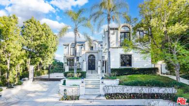3352 Clerendon Road Beverly Hills, CA 90210