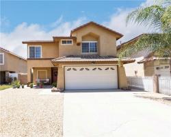 725 Spinnaker Drive Perris, CA 92571