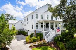 566 Wading Place Daniel Island, SC 29492