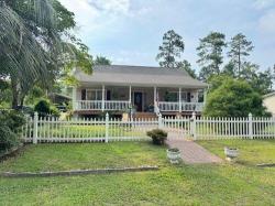 1062 Manning Drive Summerton, SC 29148