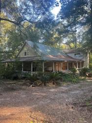 1021 Gipp Street Summerton, SC 29148