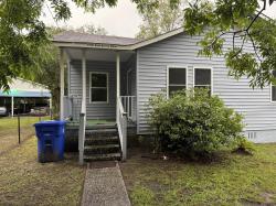 2749 E Surrey Drive North Charleston, SC 29405