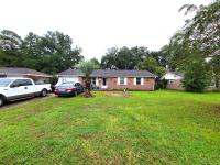 133 E Edgefield Drive Summerville, SC 29483