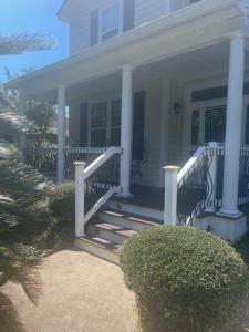 1646 Baldock Court Mount Pleasant, SC 29464