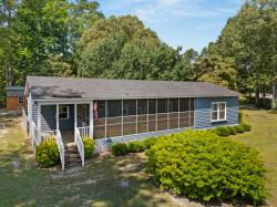 1386 Hobbs Drive Summerton, SC 29148