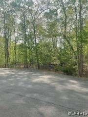 5400 Mollys Glen Mineral, VA 23117