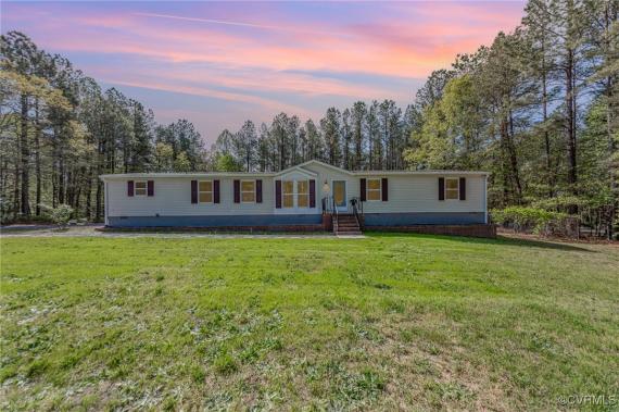 1223 Ullainee Road Essex, VA 22436