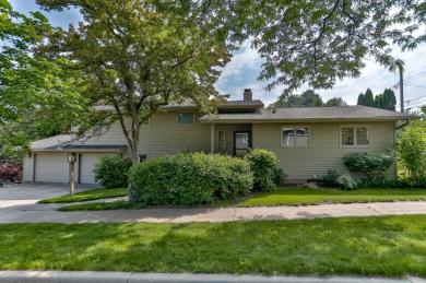 329 N 12th Avenue Wausau, WI 54401