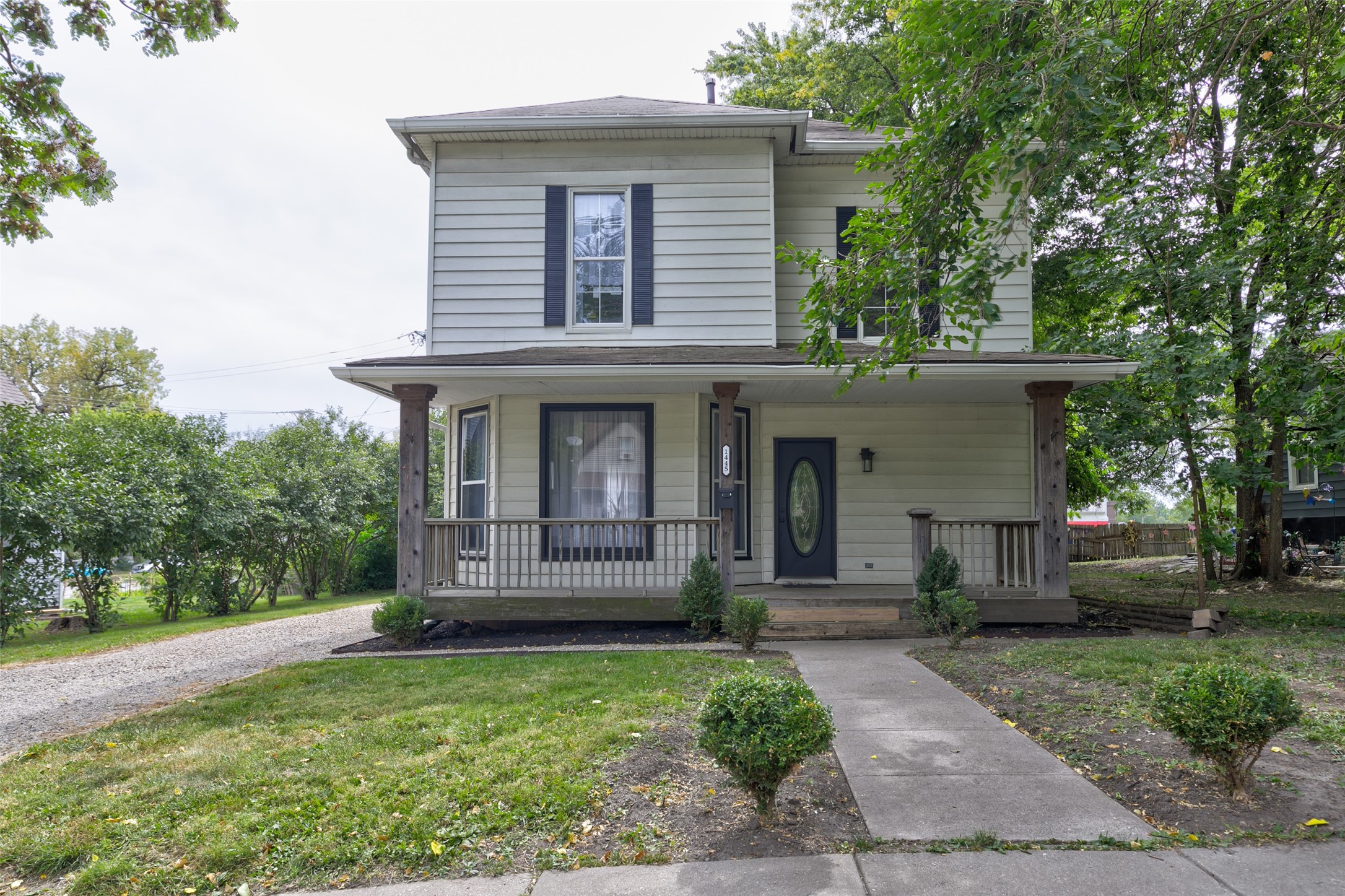 MLS 703668 1445 Dean Avenue Des Moines, IA 50316