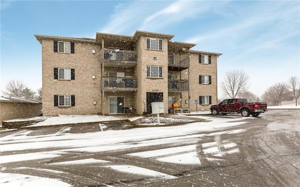 moines kitchen des fireplace #2, MLS Sutton Drive 50322 Urbandale, IA 10141 #531372 moines kitchen des fireplace #2, MLS Sutton Drive 50322 Urbandale, IA 10141 #531372