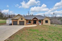 607 Country Lane Lenoir City, TN 37771