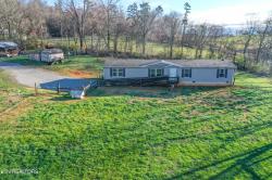 817 Billbee Rd Dandridge, TN 37725