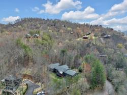 2322 Shady Creek Ln Way Sevierville, TN 37862