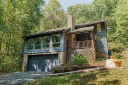 1126 Daniel Drive Seymour, TN 37865