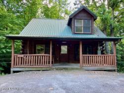 2161 Red Bud Rd Sevierville, TN 37876