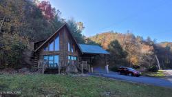 1479 Wears Valley Rd Pigeon Forge, TN 37863