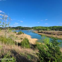 Lot 30 Emerald Isle Blvd Dandridge, TN 37725