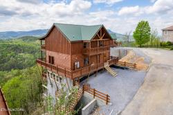 2441 Mountain Ridge Way Sevierville, TN 37862