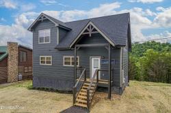 2049 Eagle Feather Drive Sevierville, TN 37876