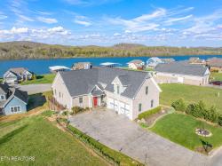 338 Cape Lookout Loudon, TN 37774