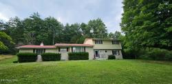 284 Smithfield Drive Pennington Gap, VA 24277