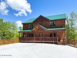 814 Wattle Blossom Way Gatlinburg, TN 37738