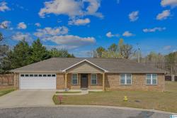 16 Spring Court Clanton, AL 35045