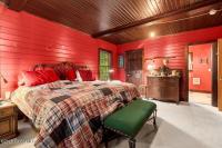 20 Evergreen Way Schroon Lake, NY 12870