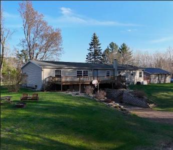 10615 River Rd Suring, WI 54174