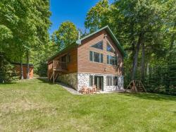 4532 Tranquil Waters Ln Conover, WI 54519