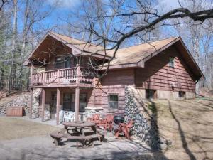 Traditional Northwoods Resort For Sale 17 Acres And 550 Sand