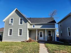 1016 Pearl Street Grinnell, IA 50112