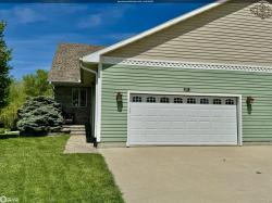 111 Lakeview Meadows Ct Clear Lake, IA 50428