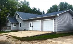 1008 1St Ave Armstrong, IA 50514