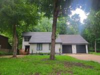 1604 Nichols Avenue Okoboji, IA 51355