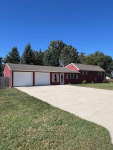 305 E 6Th Street Lake Park, IA 51347