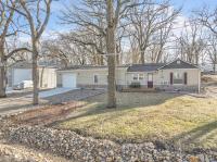 16423 & 16419 255th Avenue Spirit Lake, IA 51360