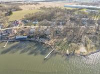 16423 & 16419 255th Avenue Spirit Lake, IA 51360